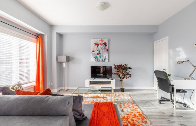 Modern 3BR House Steps to the Beach - Photo 3