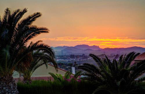 Villa Cabriel by Villa Plus - Photo 35