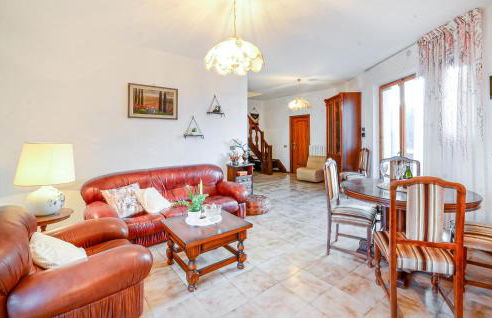 6 Bedroom Stunning Home In Monticello Amiata - Foto 2