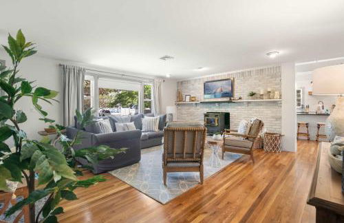Newly Updated Home Close to Beaches - Foto 8
