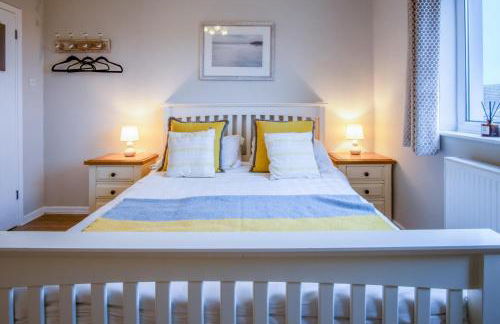 Tide & Tee - 2 Bedroom Apartment - Penally - Tenby - Photo 26