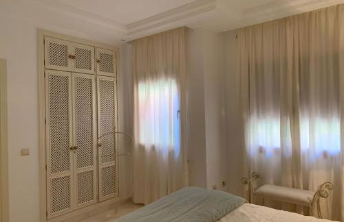 Beachside Apartment in Marbella - Photo 28