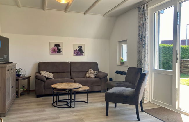 Cozy Holiday Home by the Dike in a Quiet Location at Lauwersmeer - Foto 7