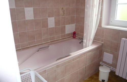 Grande maison à Saint-Pourçain avec piscine, sauna et WiFi - FR-1-489-60 - Foto 5