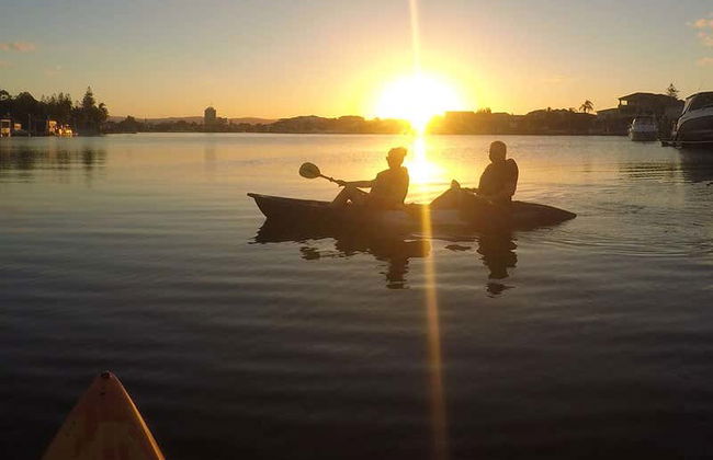 Gold Coast Sunset Kayaking Tour - Foto 5