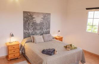 Casa Amaya - Spacious House with Pool, Large Garden, BBQ, 2 Terraces, and Ideal Location - Photo 16