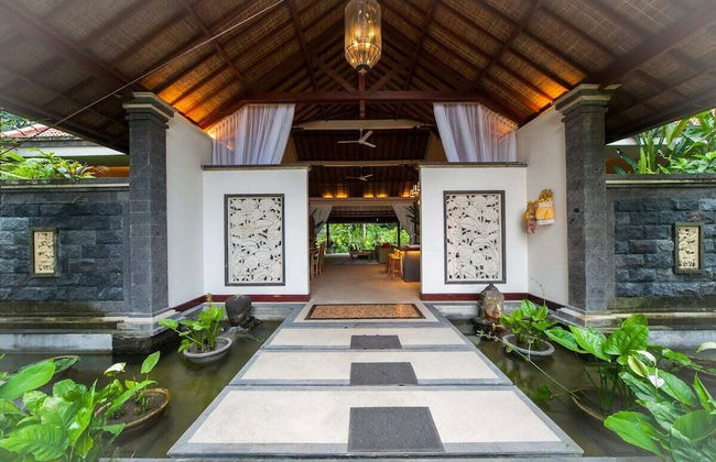 Infinity Jungle View Aashaya Villa Ubud - Photo 35