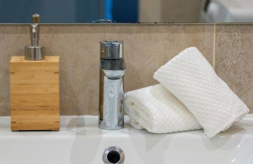 LX191 2P design & coloré face gare - Balcon & clim - Foto 8