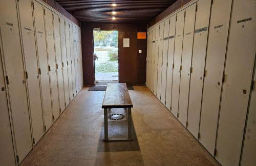 Sunny balcony steps from the slopes - Foto 19