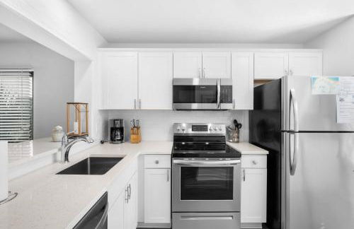 Newly Listed - One bedroom condo on Harbor Island - Foto 8