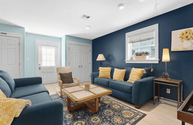 30A Grayt'n Greatful by Avantstay Charming Home+cottage, Walk to Western Lake - Foto 26