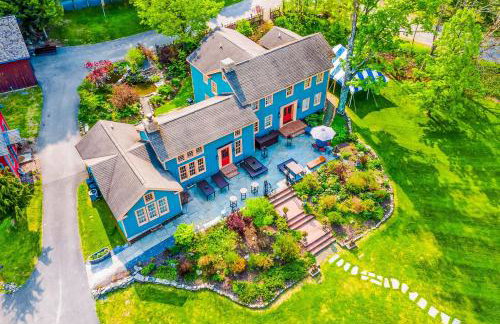 Hot Tub and Large Yard Elegant Deansboro Getaway - Foto 40