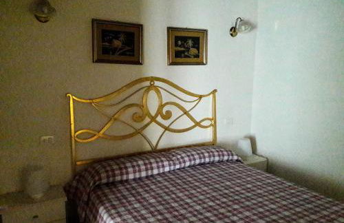 Refurbished 3 Bedroom Farmhouse in Emilia - Photo 73