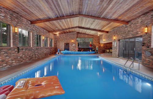 Private Indoor Pool Estate with Hot Tub - Foto 1