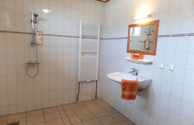 Big Holiday Home Near the North Sea Beach - Foto 12