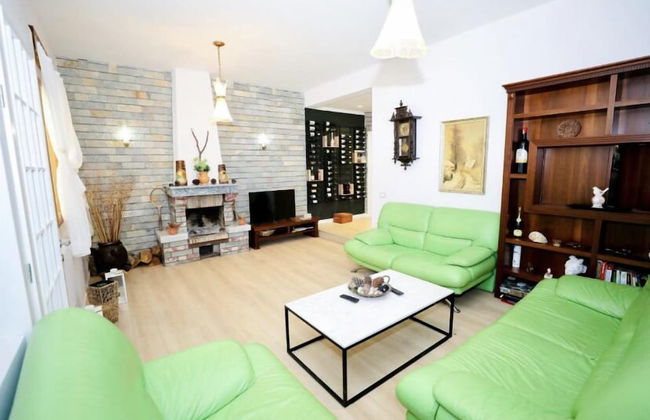 Fire Place Villa - Photo 8