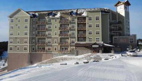 3 bedroom, 2 Full Baths, Slope Side Outdoor Hot Tubs on Site Ski Lift overlook - Foto 2