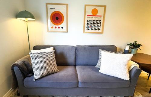 Stylish apartment 1 min to town centre and harbour - Foto 12