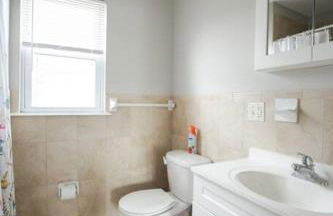 Newark Liberty Brick House - Private Bedroom 1 - Foto 28