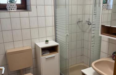 Apartment Pool Sauna Netflix FreeParking WIFI YoutubePremium - Foto 8