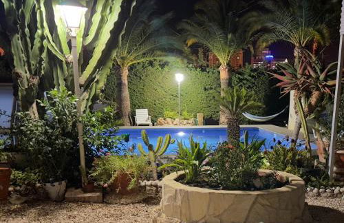 Chalet Los Almendros con piscina privada - Photo 50