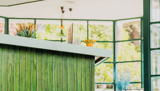 Mostrador de check-in y check-out