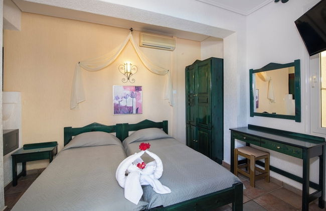 Hotel Castle Suites - Photo 49