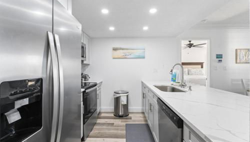 Beachfront 3-Bed I Location! Stunning Sunsets - Foto 2