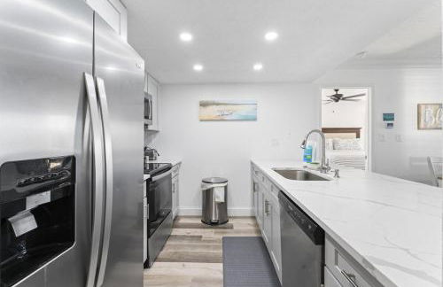 Beachfront 3-Bed I Location! Stunning Sunsets - Foto 2