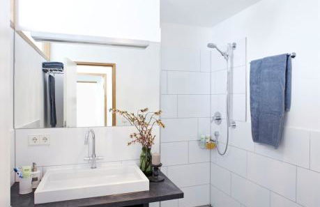 KönigsSCHLAF No2 - Traum in rosa im Herzen von Konstanz - Foto 3