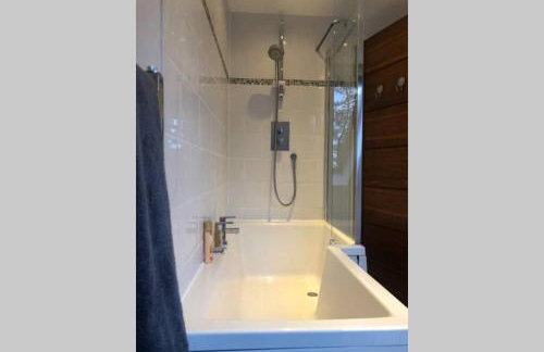 Struan Coach house in gated residence - Photo 13