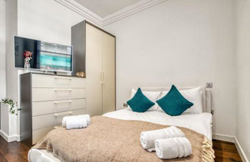 4 Bedroom House in Chiswick- Elegance & Serenity - Foto 48