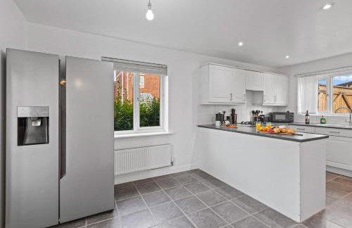 Spacious & Budget 4B Home w en-suites - Foto 57