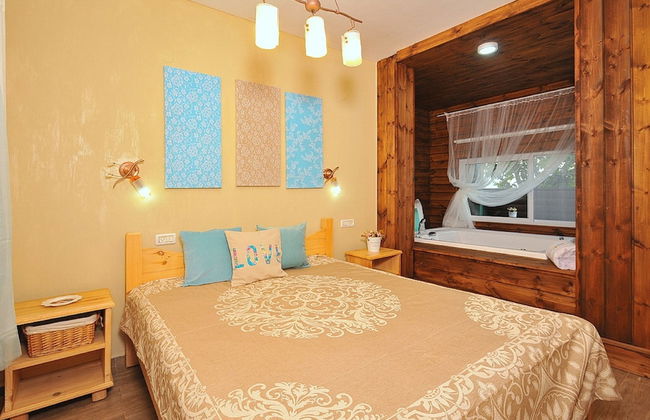 Mul Kineret Suites - Photo 13