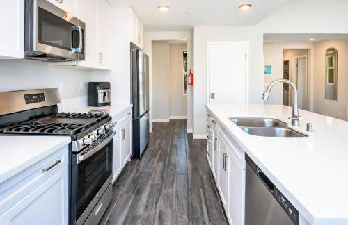 #Marbella Lane - Desert Dream Pool Spa & Games - Photo 12