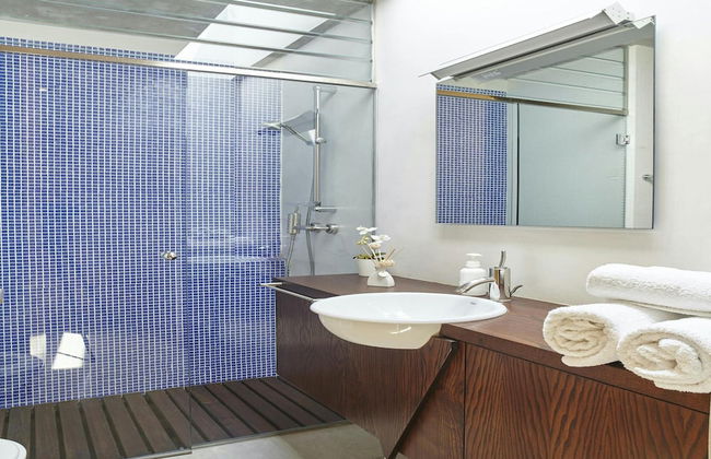 Luxury Villa With sea and Sunsets Views - Photo 25