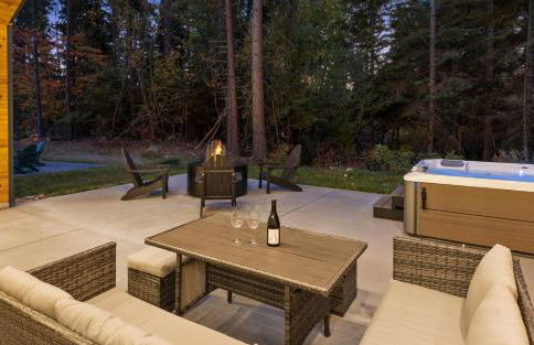 Wildwood Cabin at Suncadia- Hot Tub, Firepit, BBQ, Gourmet Kitchen, Fireplace, Smart TVs, Hi-speed Wi-Fi, Secluded - Foto 48