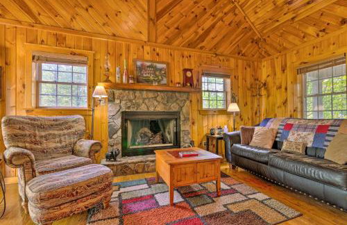 11 Mi to Boone Secluded Pet-Friendly Cabin! - Photo 1