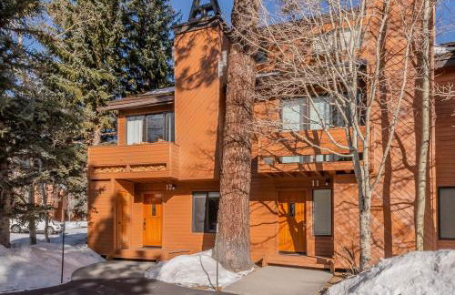 Snowflower 12 - Photo 25