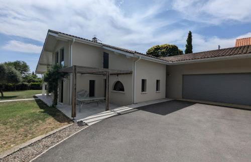 Maison élégante avec piscine privative, jardin clos et animaux admis - FR-1-653-279 - Foto 5