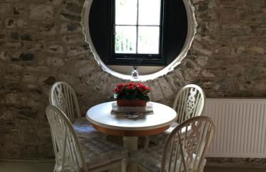 The Stable Loft, Llwynhelig Manor - Photo 15