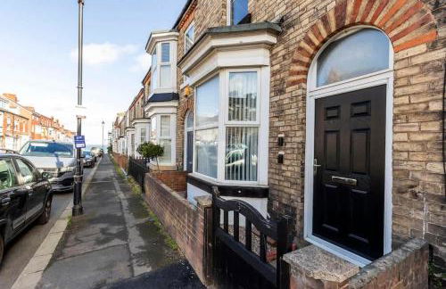 Central Saltburn 2 bed family apartment - Foto 9