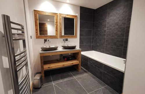 Appartement duplex exceptionnel, calme et spacieux aux Gets - FR-1-598-36 - Foto 4