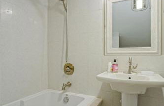 Massive 6 bedroom home with a Pool - Foto 51