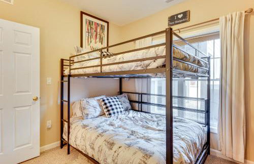 Relaxing Lincoln Condo with Fireplace and Shuttle - Foto 16