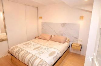 Downtown Cannes Living - Photo 7