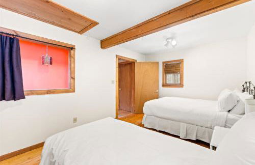 River Road Treehouse Retreat - Foto 11