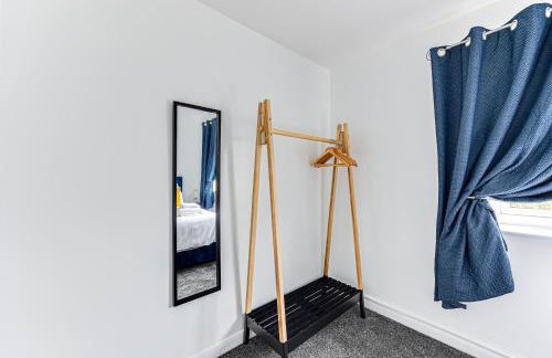 Spacious Bedford House Sleeps 5 Superfast WiFi Free Parking - Foto 28