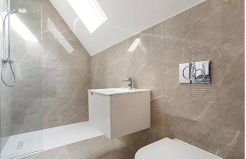 Stunning detached 4-bed luxury Wilmslow home - Foto 9