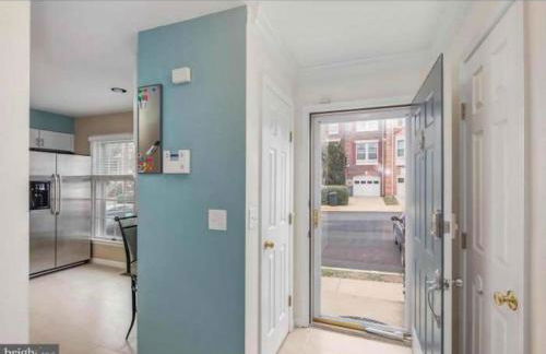 Cozy Springfield Townhome , WIFI , Pet Friendly - Foto 26